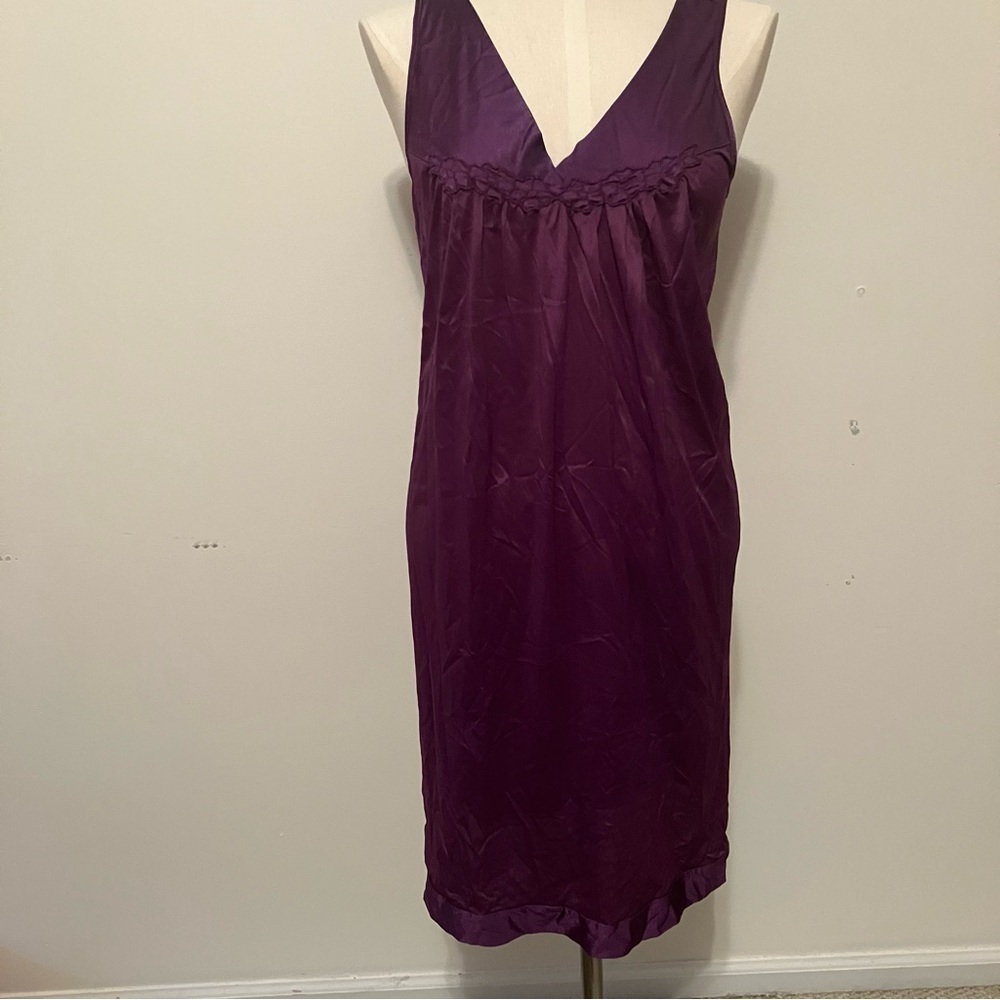 Vanity Fair Purple Nylon Full Long Slip/Dress Size S Babydoll V-neck